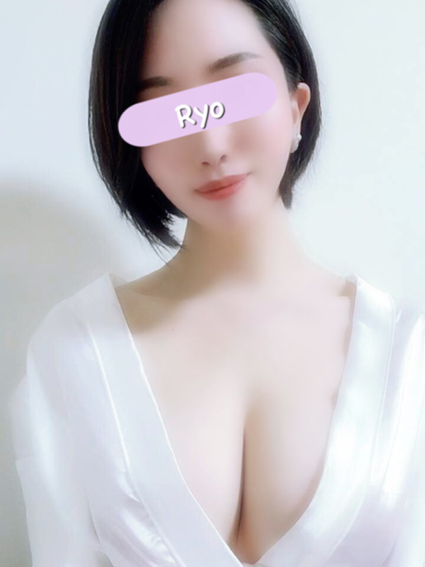葉月りょう